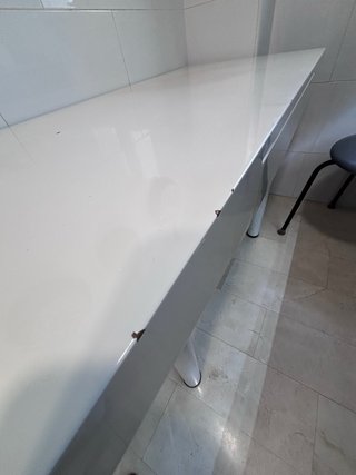Mesa de cocina y 2 sillas