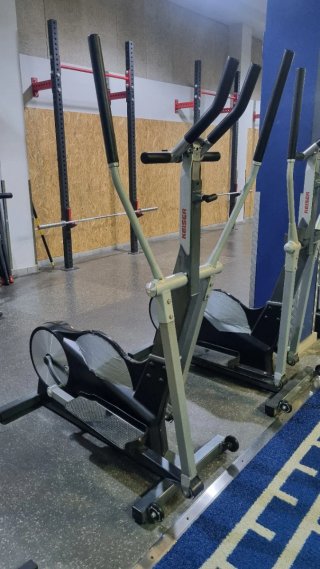 Material y máquinas para entrenamiento