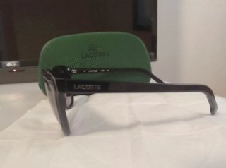 Gafas de sol Lacoste verdes y negras