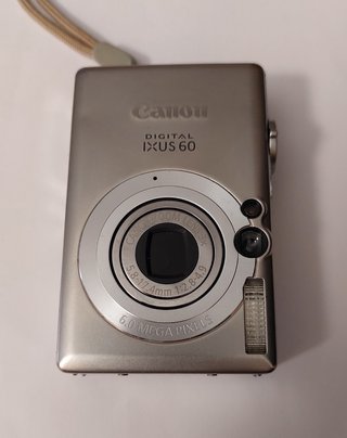 Cámara Digital Canon IXUS 60 + Accesorios