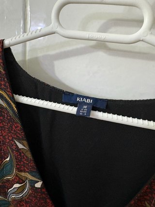 Vestido Kiabi estampado hojas talla 38