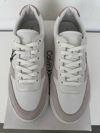 Zapatillas Calvin Klein de piel nuevas. Talla 39