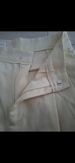 Pantalones Zara color crudo