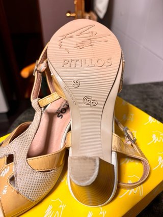 Sandalias Pitillos