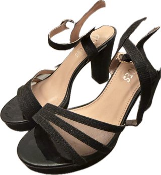 Zapatos de tacón negros talla 35