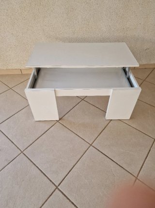 Mesa de centro elevable blanca