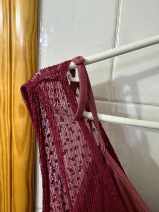 Vestido burdeos Zara Talla L