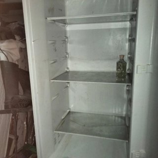 2 Neveras Blancas en funcionamiento