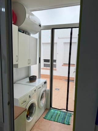 Excelente piso de VPO para entrar a vivir