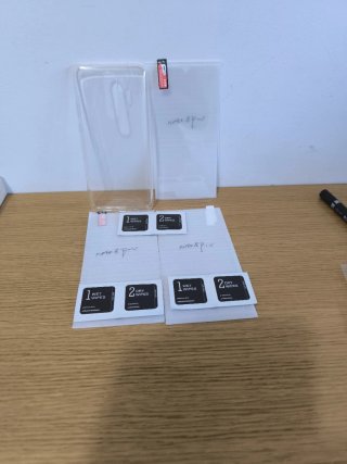Confezione con custodia e 3 proteggi schermo per Xiaomi Redmi Note 8 Pro