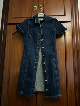 Vestido vaquero corto Zara