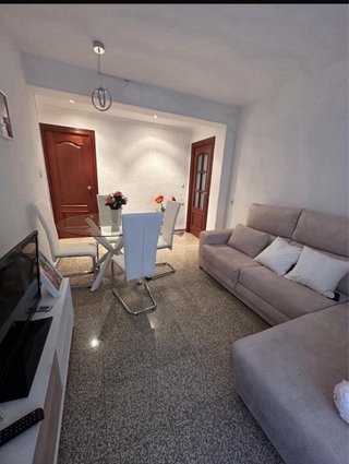 Alquilo habitación para chicas