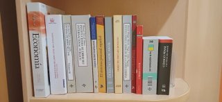 Lote 13 Libros Derecho -Grado