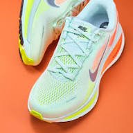 Nike Vomero 18 Verde y Naranja