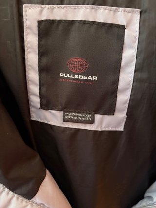 Chaqueta Pull&Bear capucha gris y blanca Talla M