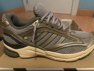 Adidas Talla 42.5 Nuevas Con Etiqueta