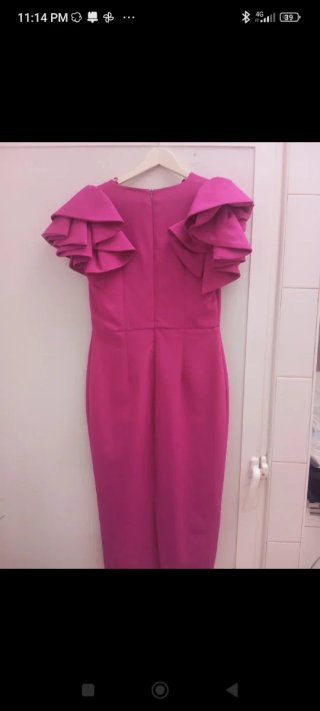 Vestido fiesta rosa volantes