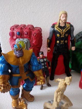 Lotto statuette Marvel Spiderman Thor iron man