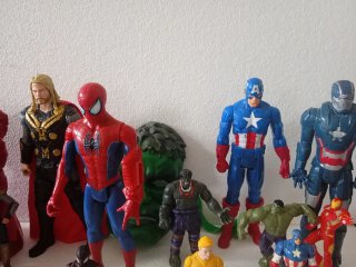 Lotto statuette Marvel Spiderman Thor iron man