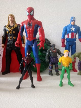 Lotto statuette Marvel Spiderman Thor iron man