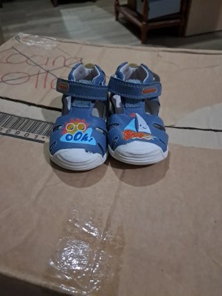 Zapatitos de niño azules con dibujos T18