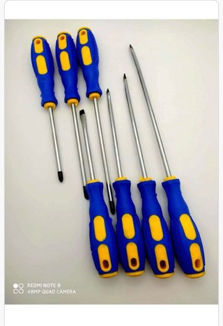 Set cacciaviti con custodia 7 pezzi