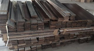 Tarima maciza wengué 20:€ el M2 solo quedan 55 M2