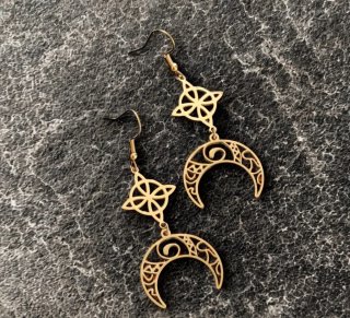 Pendientes nudo de bruja.