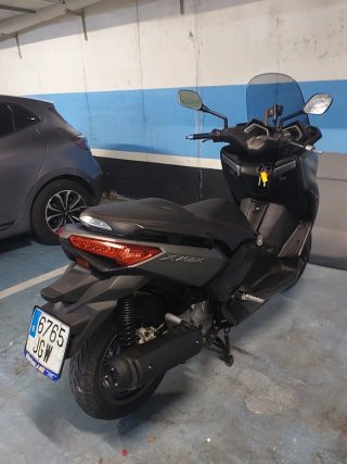 Yamaha XMAX 125 de 2017  Negra/Gris - Maxi Scooter