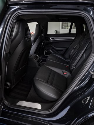 Porsche Panamera 2023