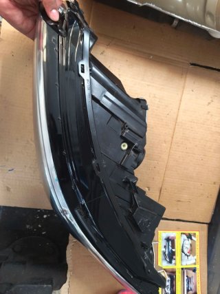 Faro Izquierdo Golf MK8 LED