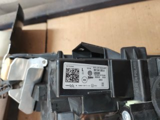 Faro Izquierdo Golf MK8 LED