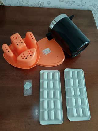 2 Bandejas Hielo+Cubitera Botella+ Escurridor cubi