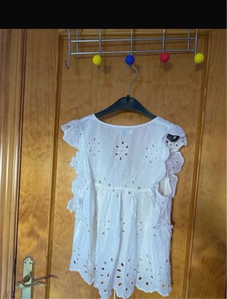 Camiseta Zara Blanca Bordada