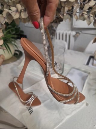 Zapatos Zara tacón, transparente con pedrería