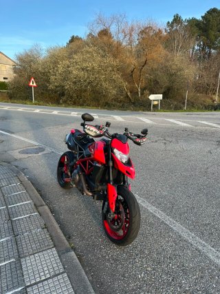 Ducati Hypermotard 950