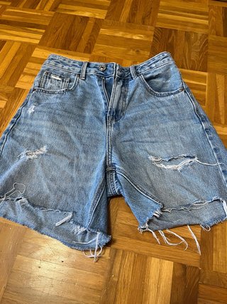 Shorts vaqueros Stradivarius desgastados