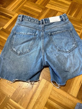 Shorts vaqueros Stradivarius desgastados