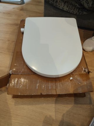 Tapa de inodoro con chorro
