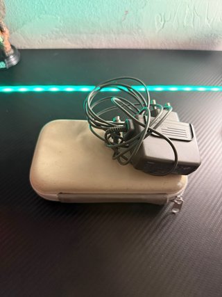 Nintendo DS Lite Plateada + Cargador + 6 Juegos
