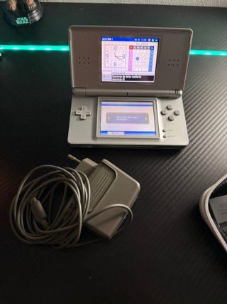 Nintendo DS Lite Plateada + Cargador + 6 Juegos