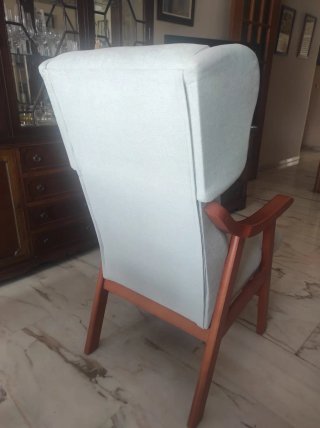 Butaca de tela y madera