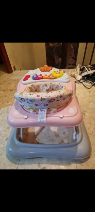Andador (Tacatá) para bebé rosa