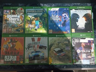 Xbox One S Blanca + 8 Juegos