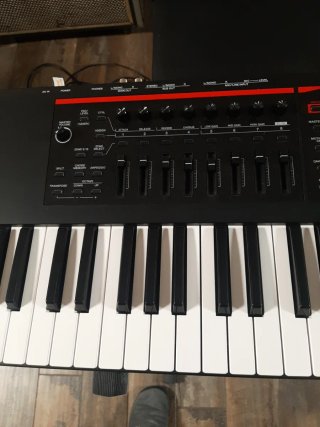 Roland Fantom 07 Teclado Sintetizador