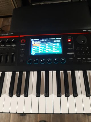 Roland Fantom 07 Teclado Sintetizador