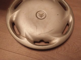 Tapacubo Citroën Saxo