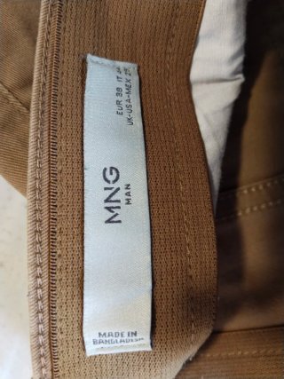 Pantalón de vestir marrón chico