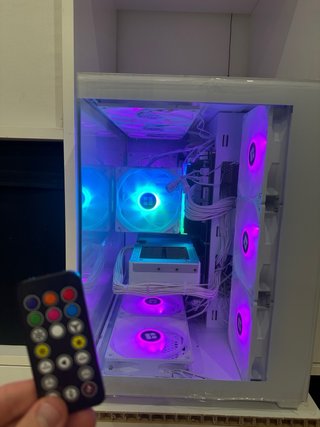 PC Gaming RTX 5080 16 GB RAM 64GB 1TB i7265K Z890P