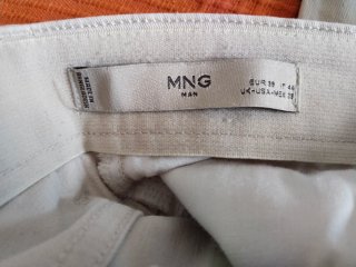 Pantalón chico beige